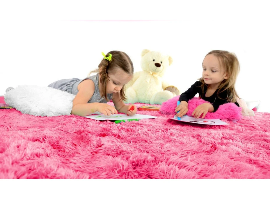 Plyšový dětský koberec TMAVĚ-RŮŽOVÝ