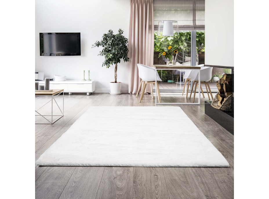 Kusový koberec Soft Touch 900 Ivory