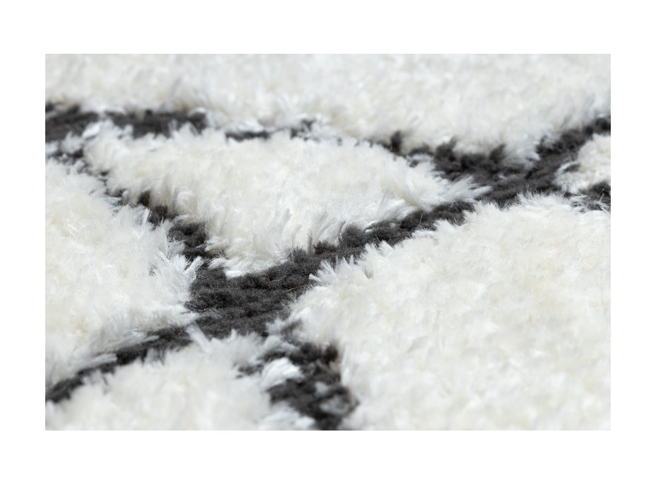 Kusový koberec Mode 8522 abstract cream/black