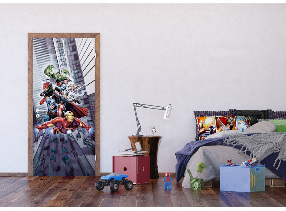Dětská fototapeta MARVEL - Avengers bojují ve městě - 90x202 cm