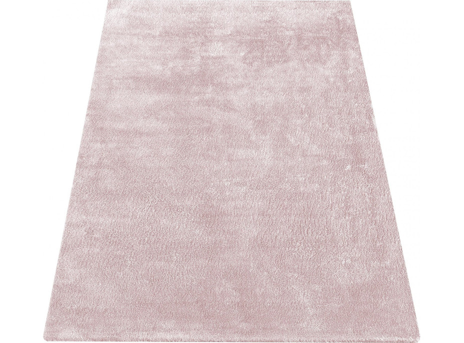 Kusový koberec Shaggy Landigo - pudrový