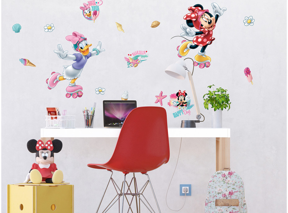 Dětská samolepka na zeď - DISNEY - Minnie a Daisy na kolečkových bruslích - 65x85 cm