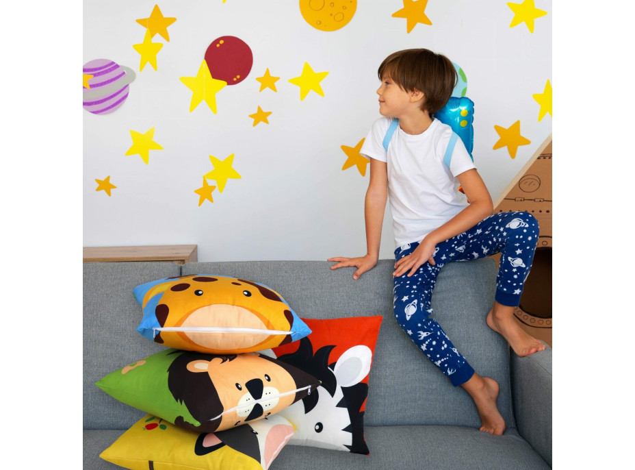 Polštář SAFARI VELVET Žirafa 40x40 cm - modrý