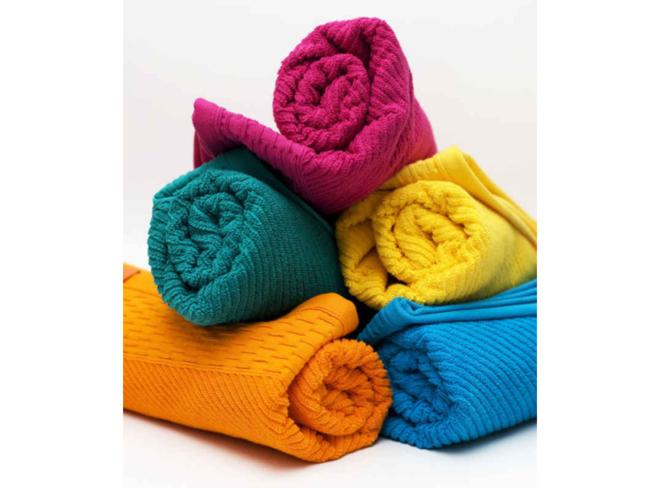 Bavlněný ručník BARELLO - 50x90 cm - 500g/m2 - fuchsiový fialový