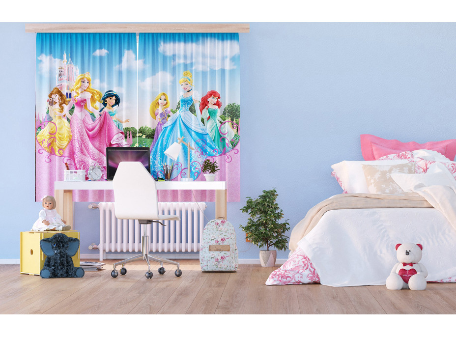 Dětský závěs DISNEY - Princezny na zámku - 180x160 cm