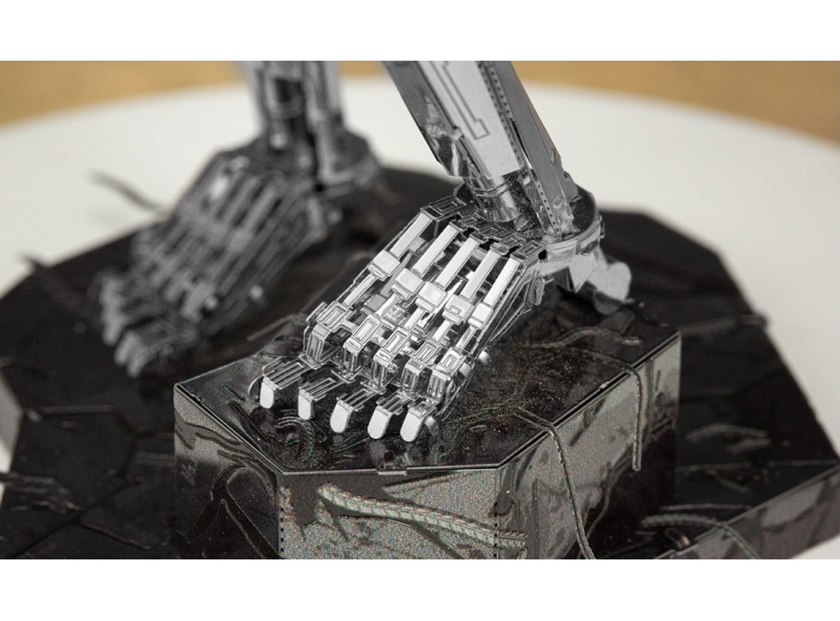 METAL EARTH 3D puzzle The Terminator: T-800 Endoskeleton (ICONX)