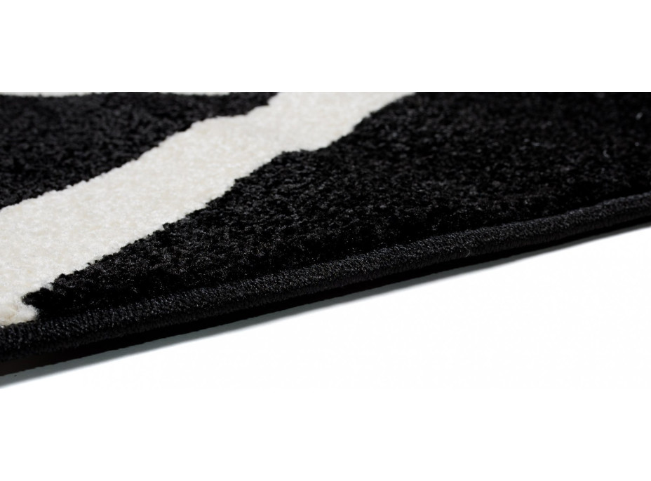 Kusový koberec MAROKO Scrawl - černý/bílý
