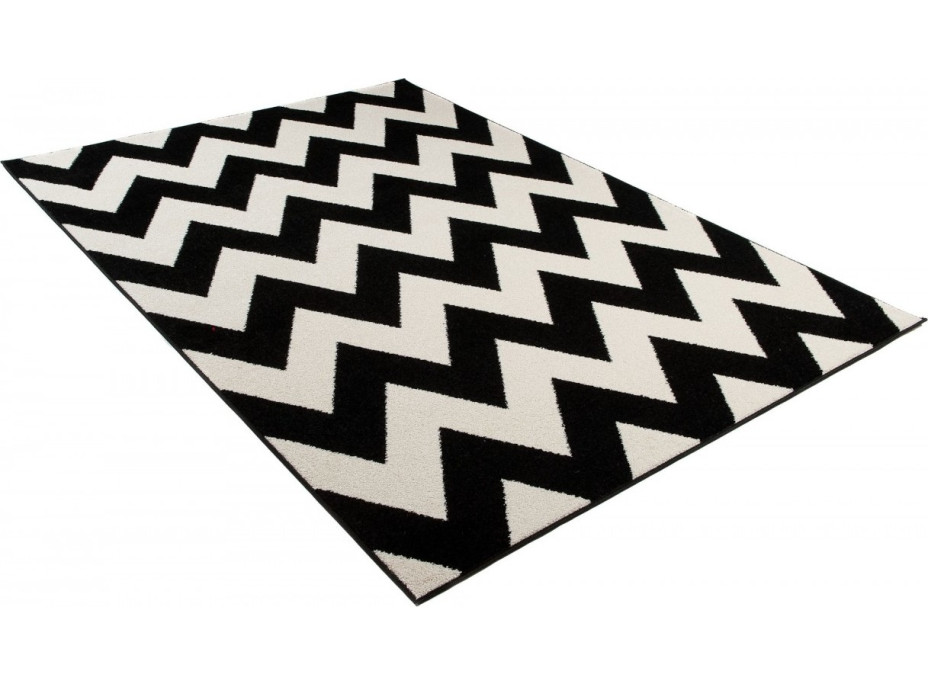 Kusový koberec MAROKO Cik cak - černý/bílý