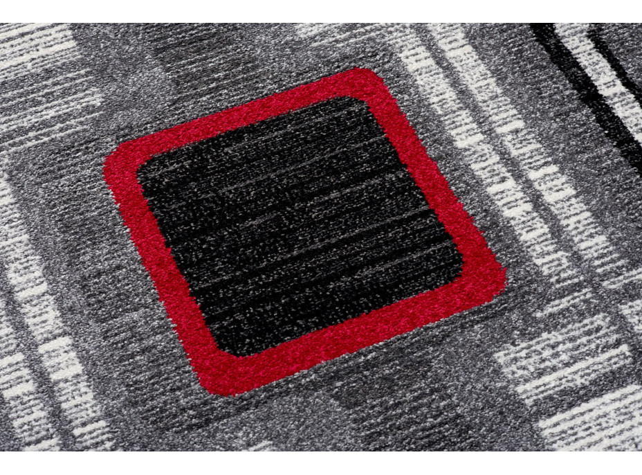 Kusový koberec JÁVA Check - šedý/červený