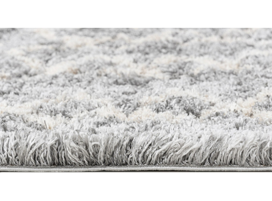 Kusový koberec AZTEC šedý - typ A