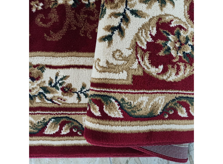 Kusový koberec NOBLE rosette - bordó