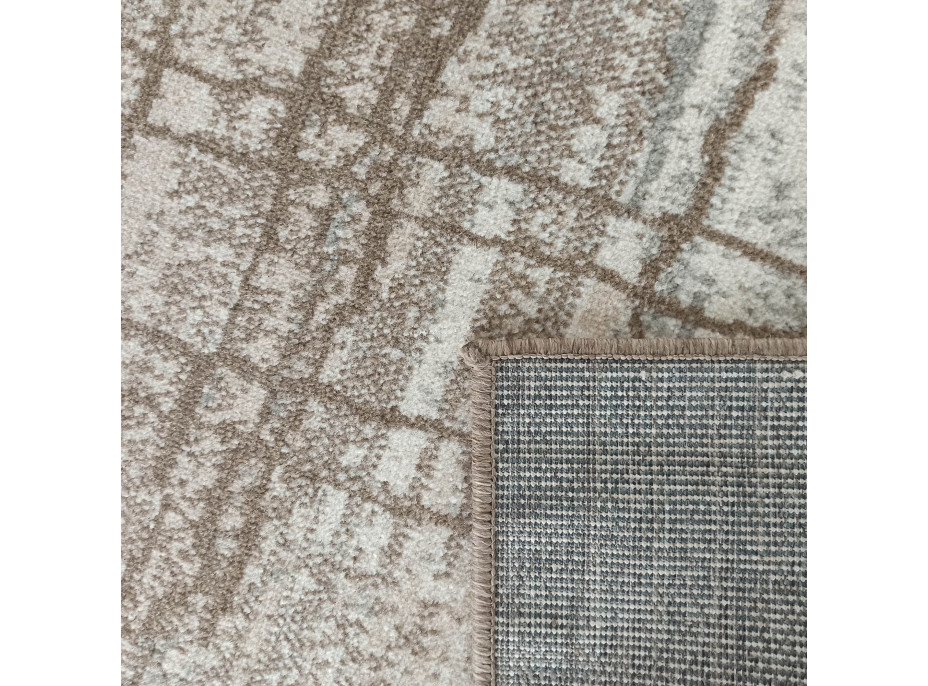 Kusový koberec ROXANNE Grid - hnědý