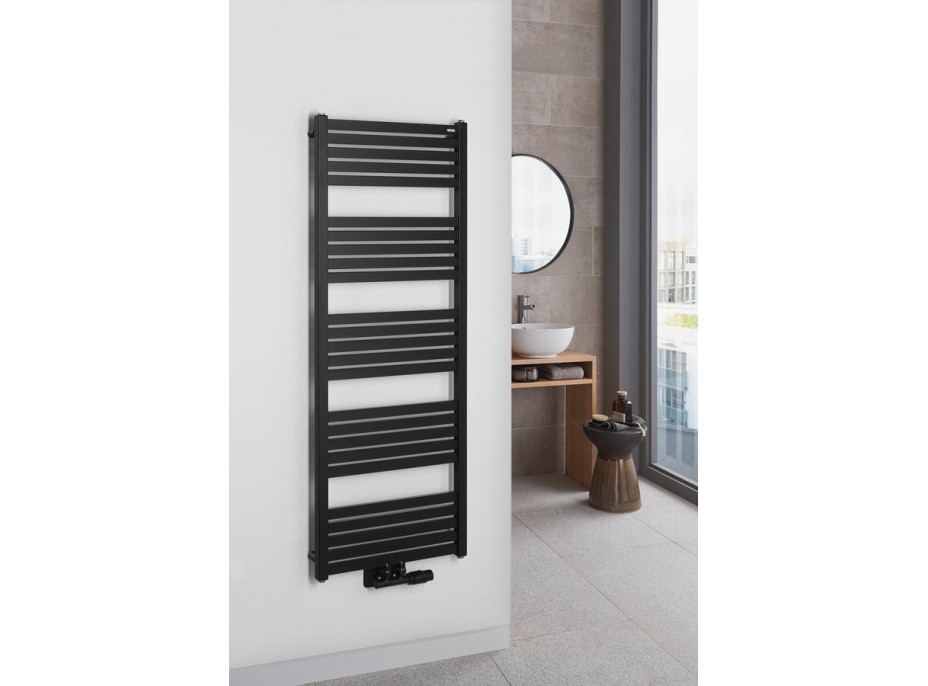Bruckner GRUNT otopné těleso rovné 500x1330 mm, středové připojení, černá mat 600.122.6