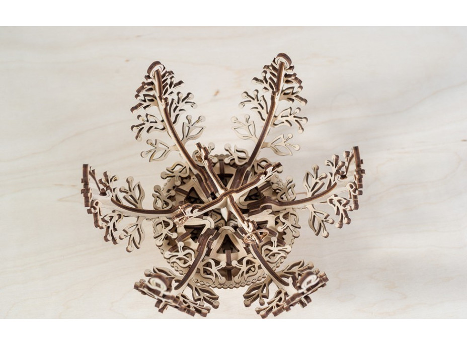 Ugears 3D dřevěné mechanické puzzle Květina