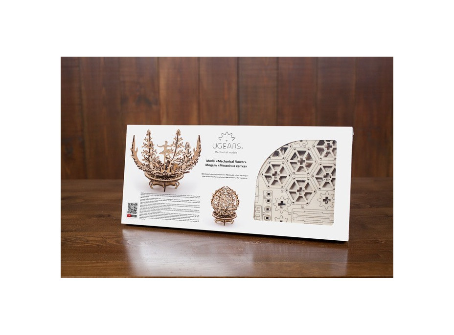 Ugears 3D dřevěné mechanické puzzle Květina
