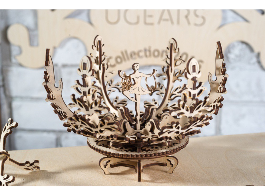 Ugears 3D dřevěné mechanické puzzle Květina