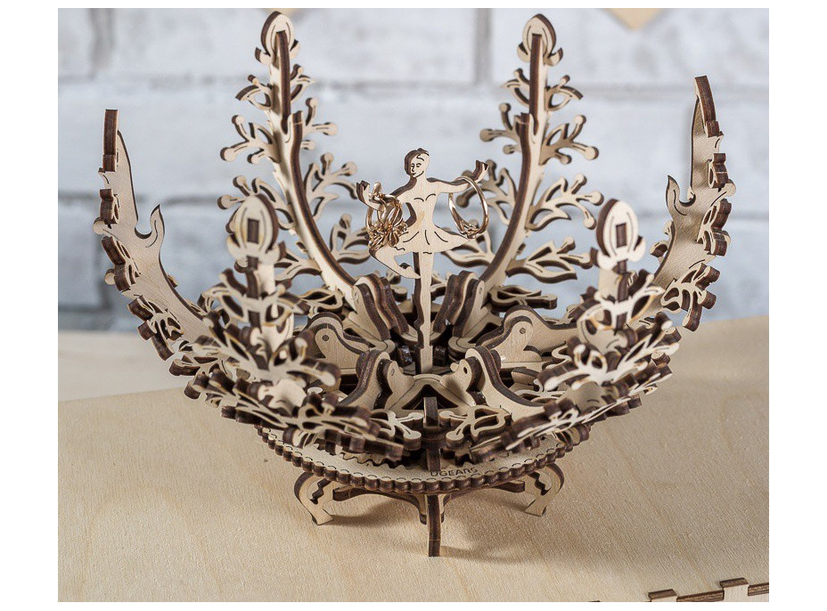 Ugears 3D dřevěné mechanické puzzle Květina