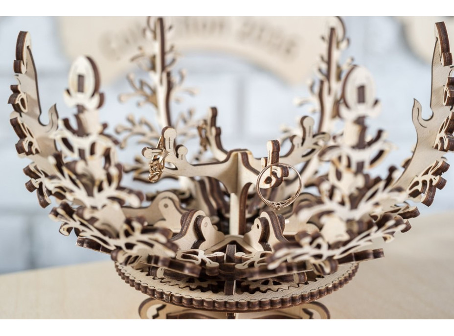 Ugears 3D dřevěné mechanické puzzle Květina