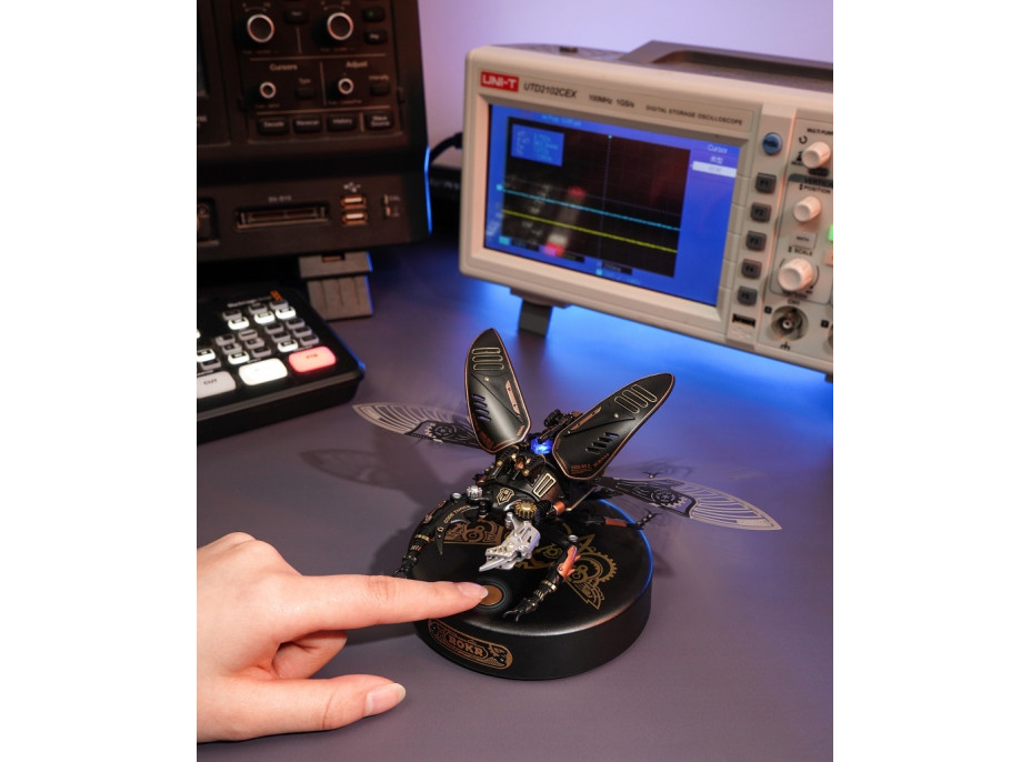 RoboTime 3D mechanické puzzle modelu Roháč obecný