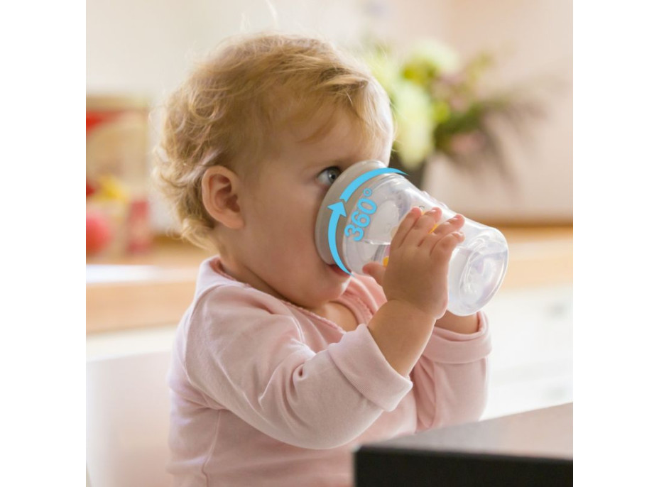 NUK hrnek Magic Cup s víčkem 230ml