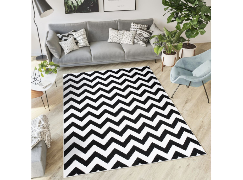 Kusový koberec TAPIS Cik cak - černý/bílý