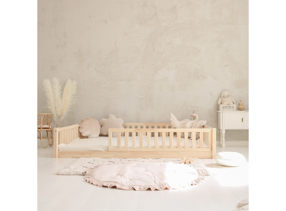 Dětská Montessori postel z masivu borovice Basic LOVE - 200x140 cm