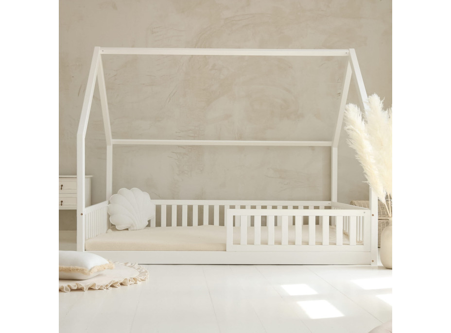 Dětská domečková Montessori postel z masivu borovice BIANCO - 200x140 cm