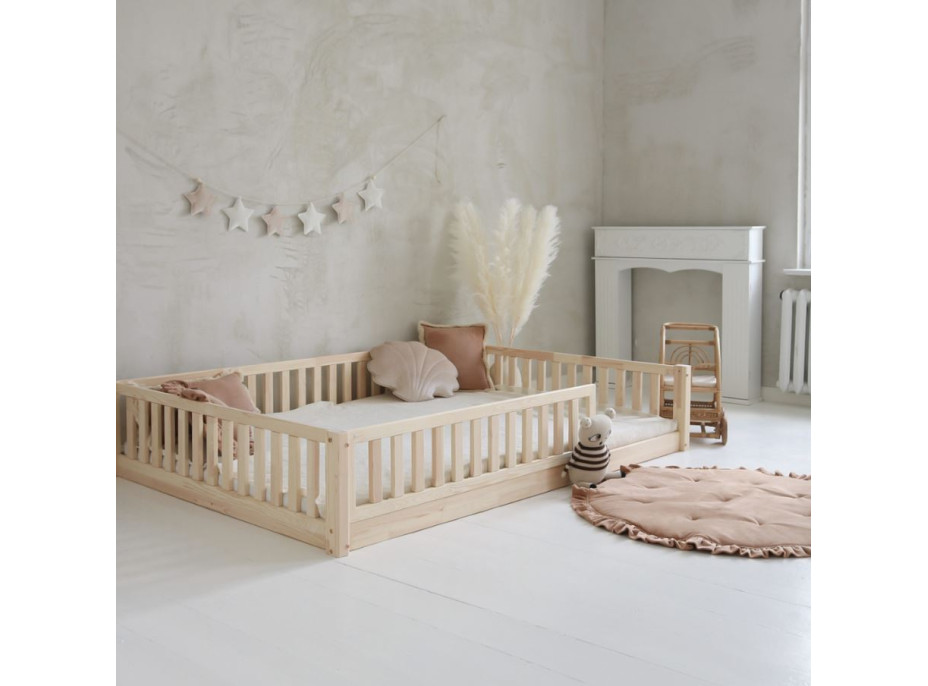 Dětská Montessori postel z masivu borovice Basic LOVE - 200x140 cm