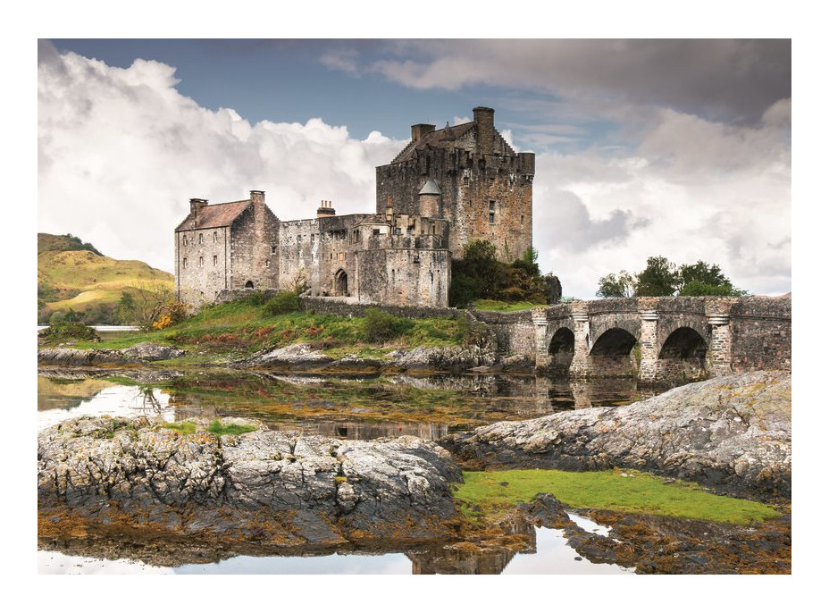 RAVENSBURGER Puzzle Impozantní hrady a zámky: Eilean Donan Castle, Velká Británie 1000 dílků