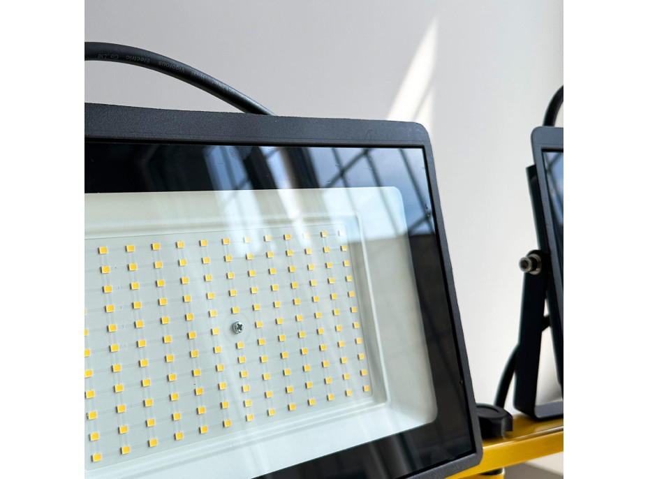 Halogenová LED stavební svítilna na stojanu RSL005-2x50W