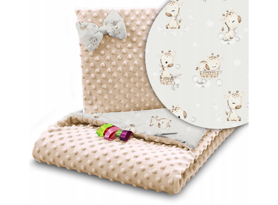 Dětská deka do kočárku s polštářkem a motýlkem - BABYMAM PREMIUM set 3v1 - Žirafa s béžovou minky