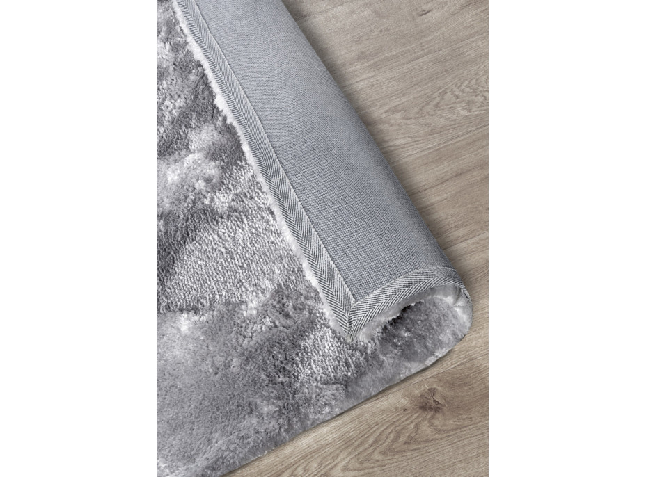Kusový koberec Cosy 106110 Silver z kolekce Elle