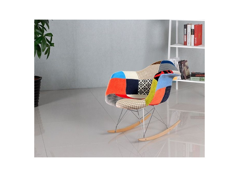 Designové houpací křeslo Andrea - patchwork