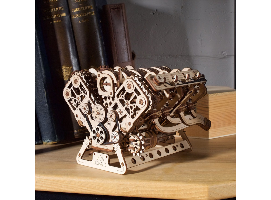 UGEARS 3D puzzle Motor V8, 776 dílků