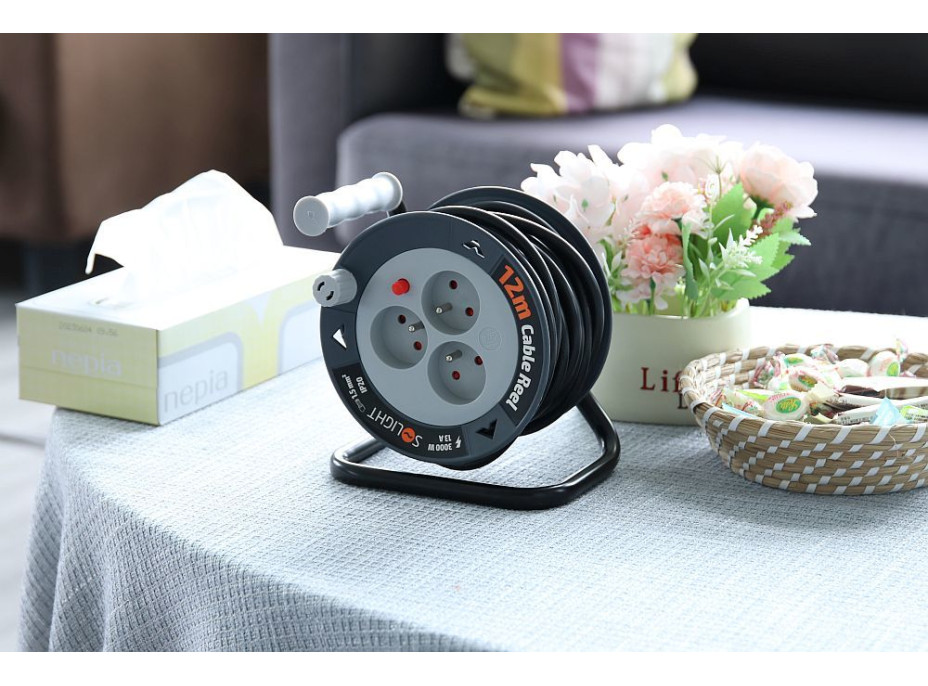 Solight prodlužovací přívod na bubnu 12m, 3 zásuvky, černý kabel, 3x 1,5mm2