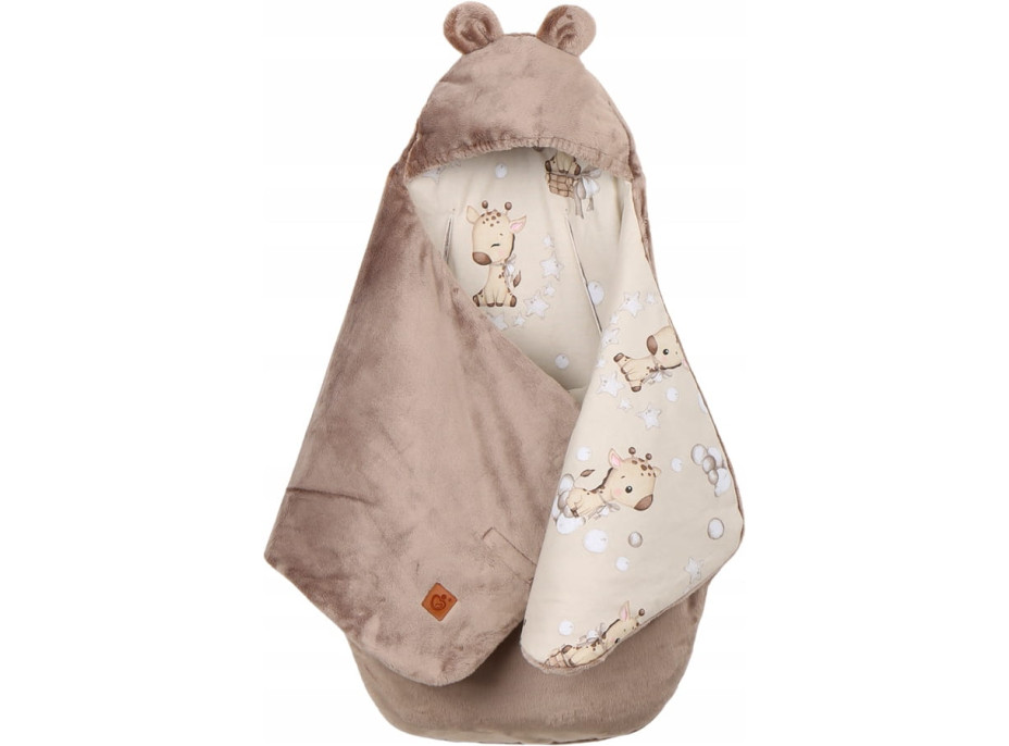Plyšová zavinovačka s kapucí BABYMAM do autosedačky - Béžová žirafa/cappuccino