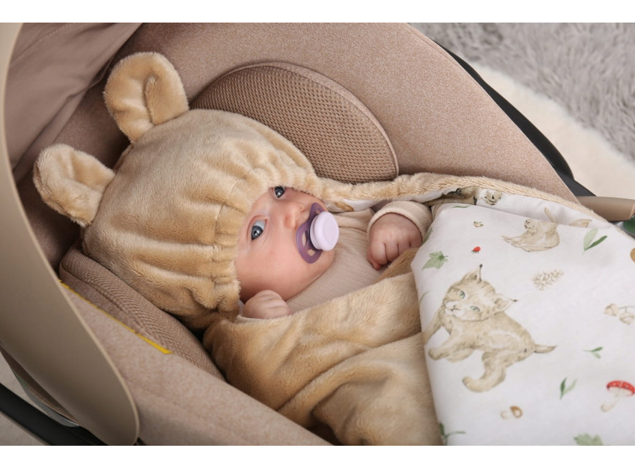 Plyšová zavinovačka s kapucí BABYMAM do autosedačky - Lesní zvířátka/béžová