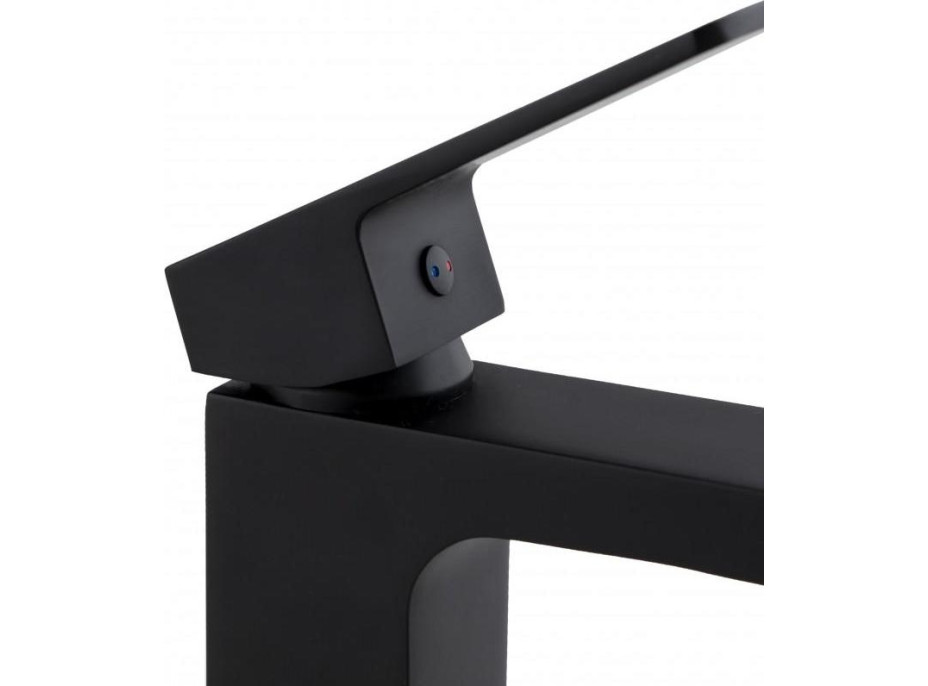 Umyvadlová baterie SARA - černá - nízká