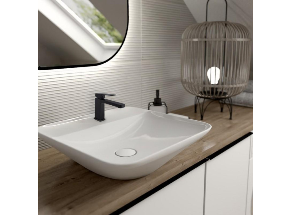 Umyvadlová baterie SARA - černá - nízká