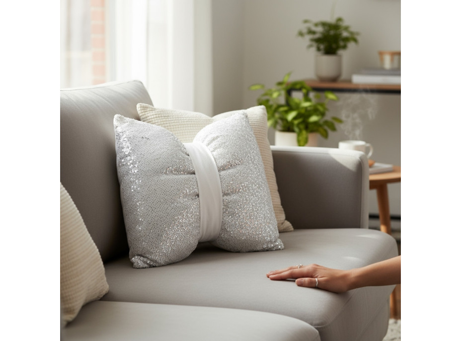 Dekorační polštář GLAM SHINE 40x40 cm - bílý/stříbrný