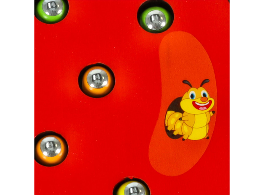 Magnetická dřevěná hra - Housenky v jablku