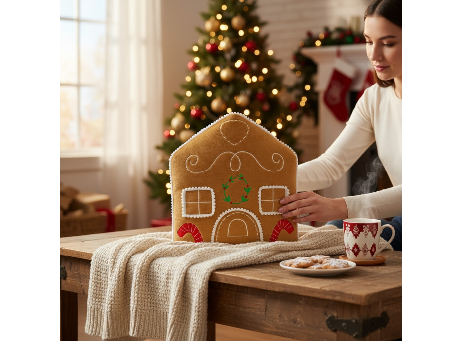 Tvarovaný polštář PERNÍKOVÝ DOMEČEK - 35x25 cm