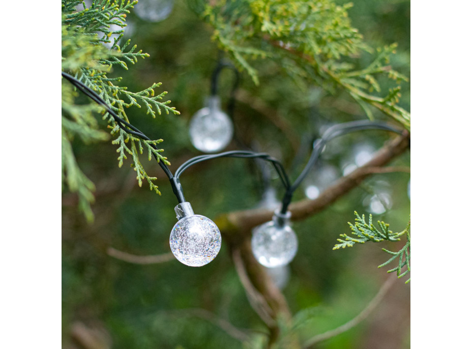 Solární zahradní osvětlení kuličky - 7 m 50 LED - studená bílá