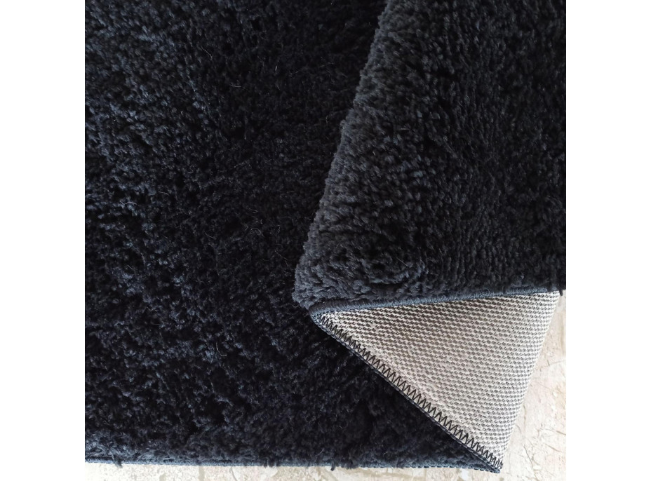 Moderní koberec SHAGGY CAMIL - černý, 200x290 cm