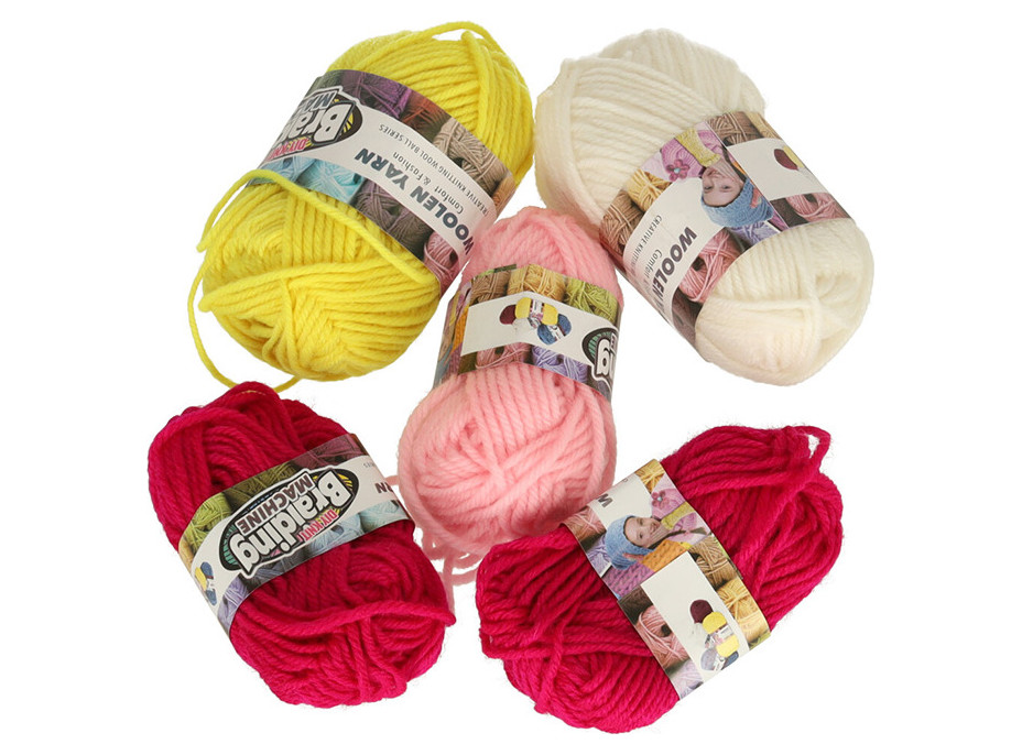 Pletací stroj s příslušenstvím