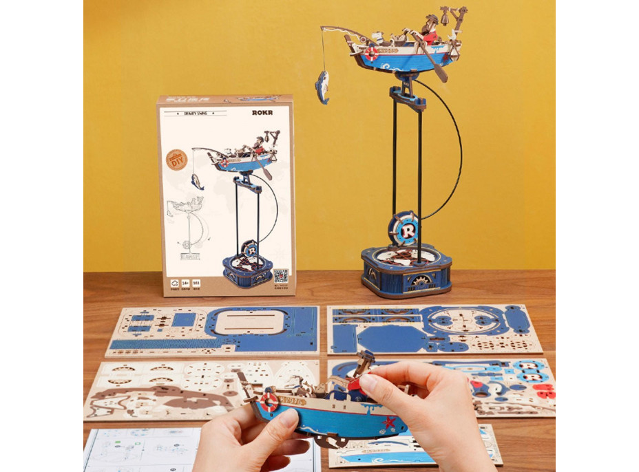 ROBOTIME Rokr 3D dřevěné puzzle Rybářská loď s kyvadlem 161 dílků