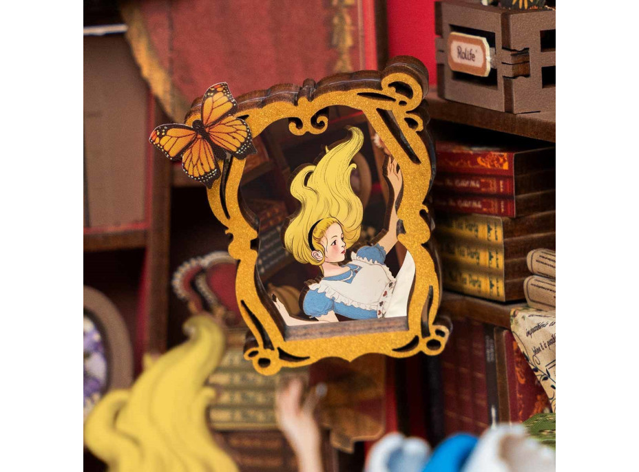 ROBOTIME Rolife DIY 3D Zarážka na knihy: Alenka v Říši divů s LED osvětlením 300 dílků