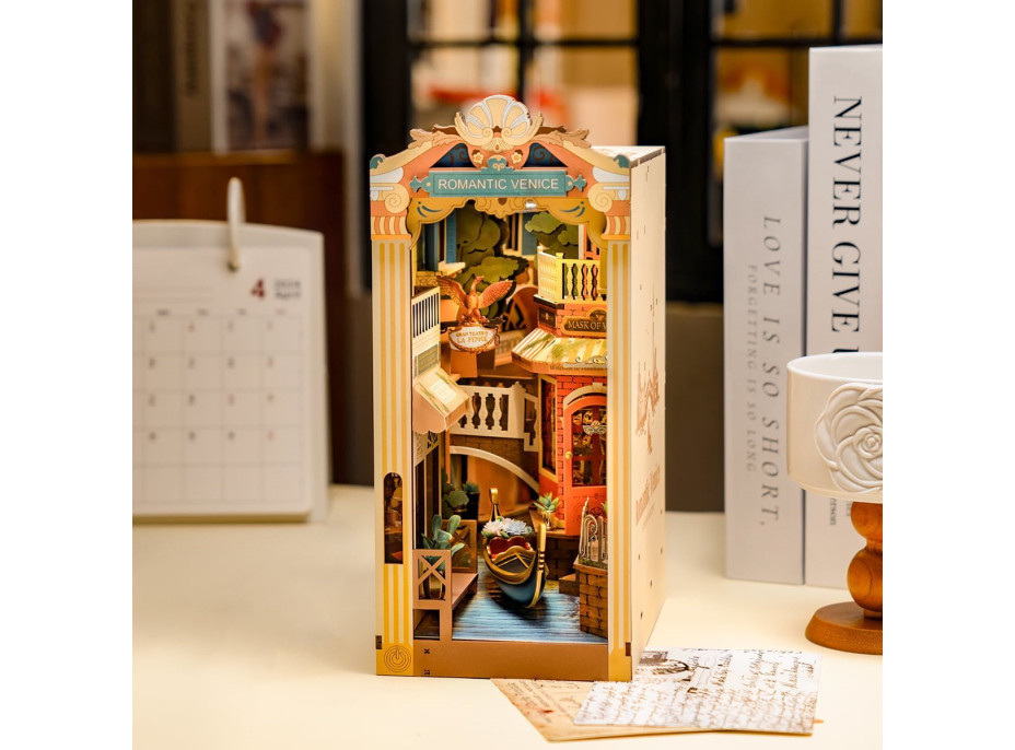 ROBOTIME Rolife DIY 3D Zarážka na knihy: Benátky s LED osvětlením 110 dílků