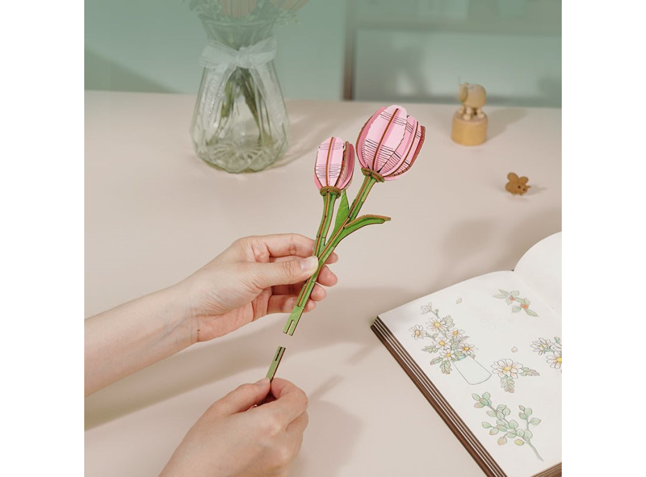 ROBOTIME Rowood 3D dřevěné puzzle Růžové tulipány 72 dílků