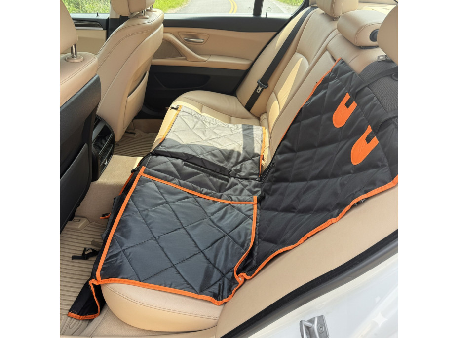 Podložka do auta pro psa MALTAN